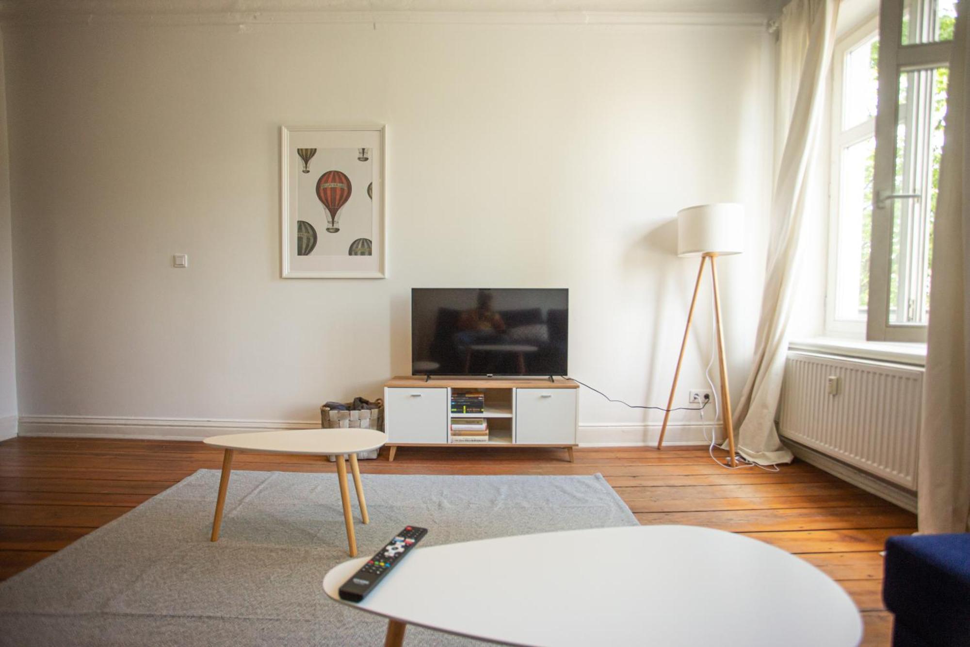 Sehr Zentral / Hell / Altbau Appartement *